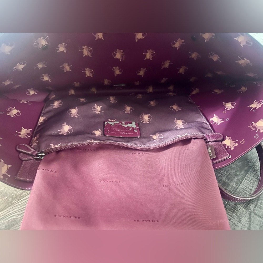 Coach Market Tote in Dark Berry w/ Party Mouse Print Interior - BAFO - Picture 9 of 15